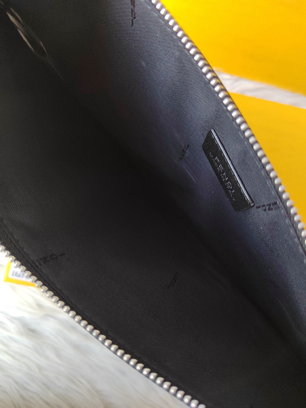 超激安ブランド財布偽物角部分ディテール